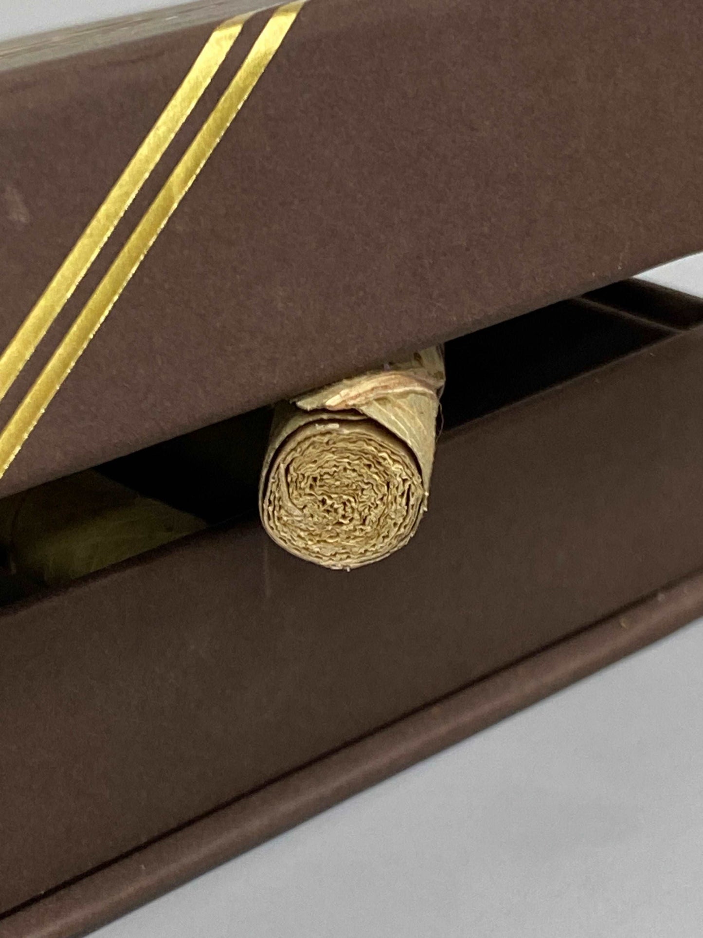 Nirbelo King's Herbal Mini Cigar with Corn Husk Filter & 95mm Long - Made from 100% Natural Organic Ingredients
